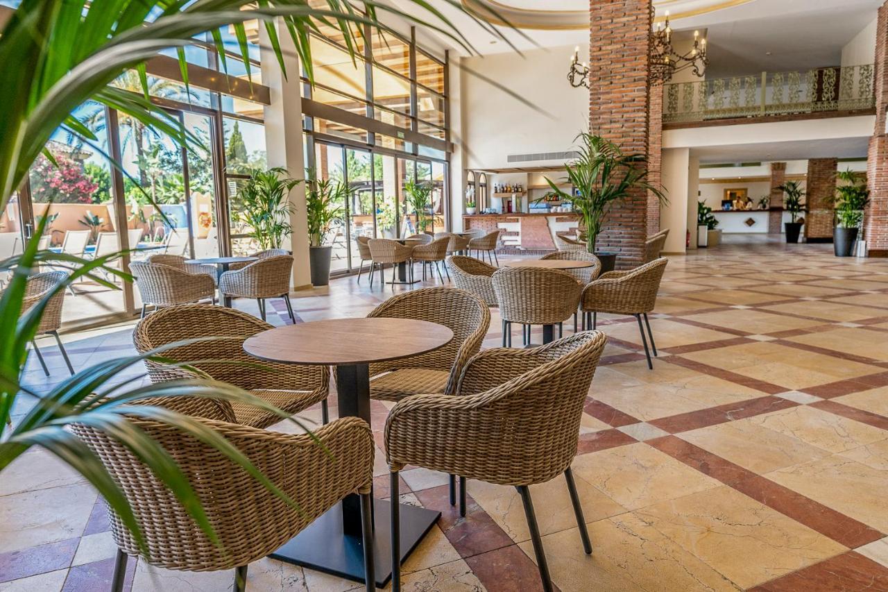 Globales Paraiso Beach Естепона Екстериор снимка