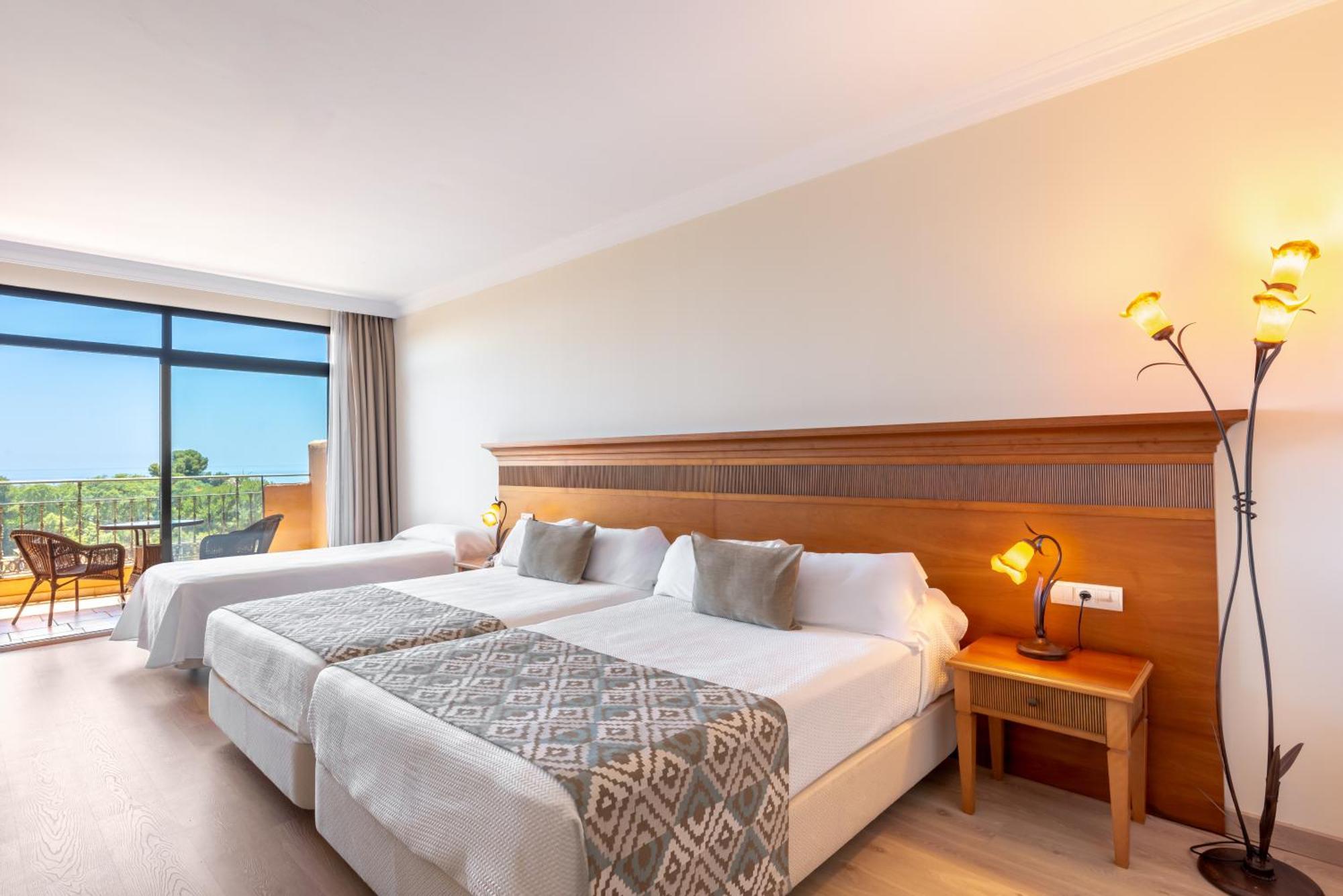 Globales Paraiso Beach Естепона Екстериор снимка